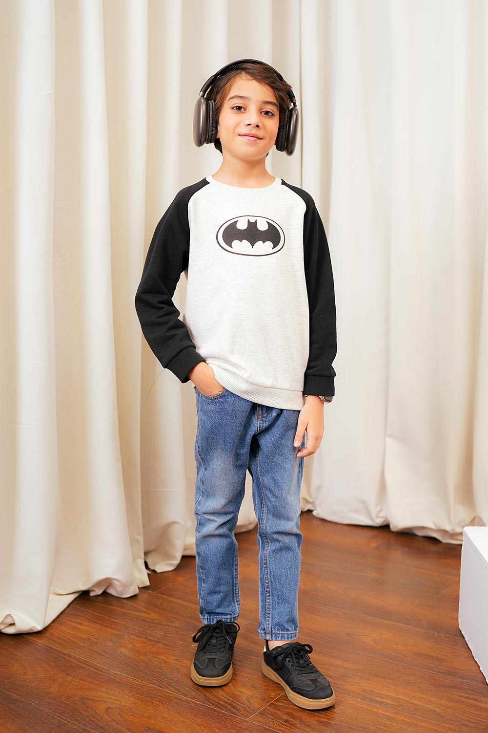 Raglan Sleeve Boys Sweat Shirt