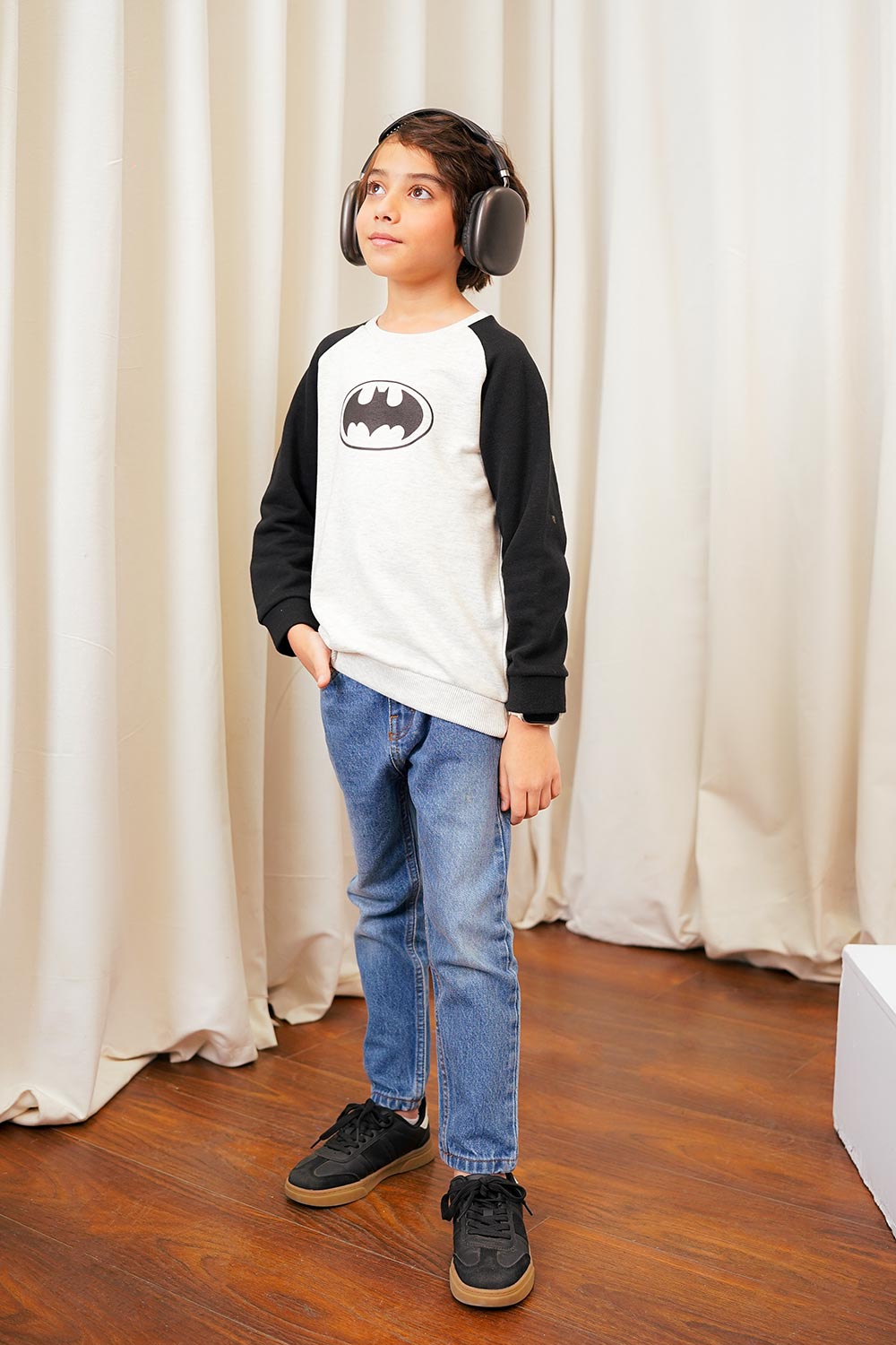 Raglan Sleeve Boys Sweat Shirt