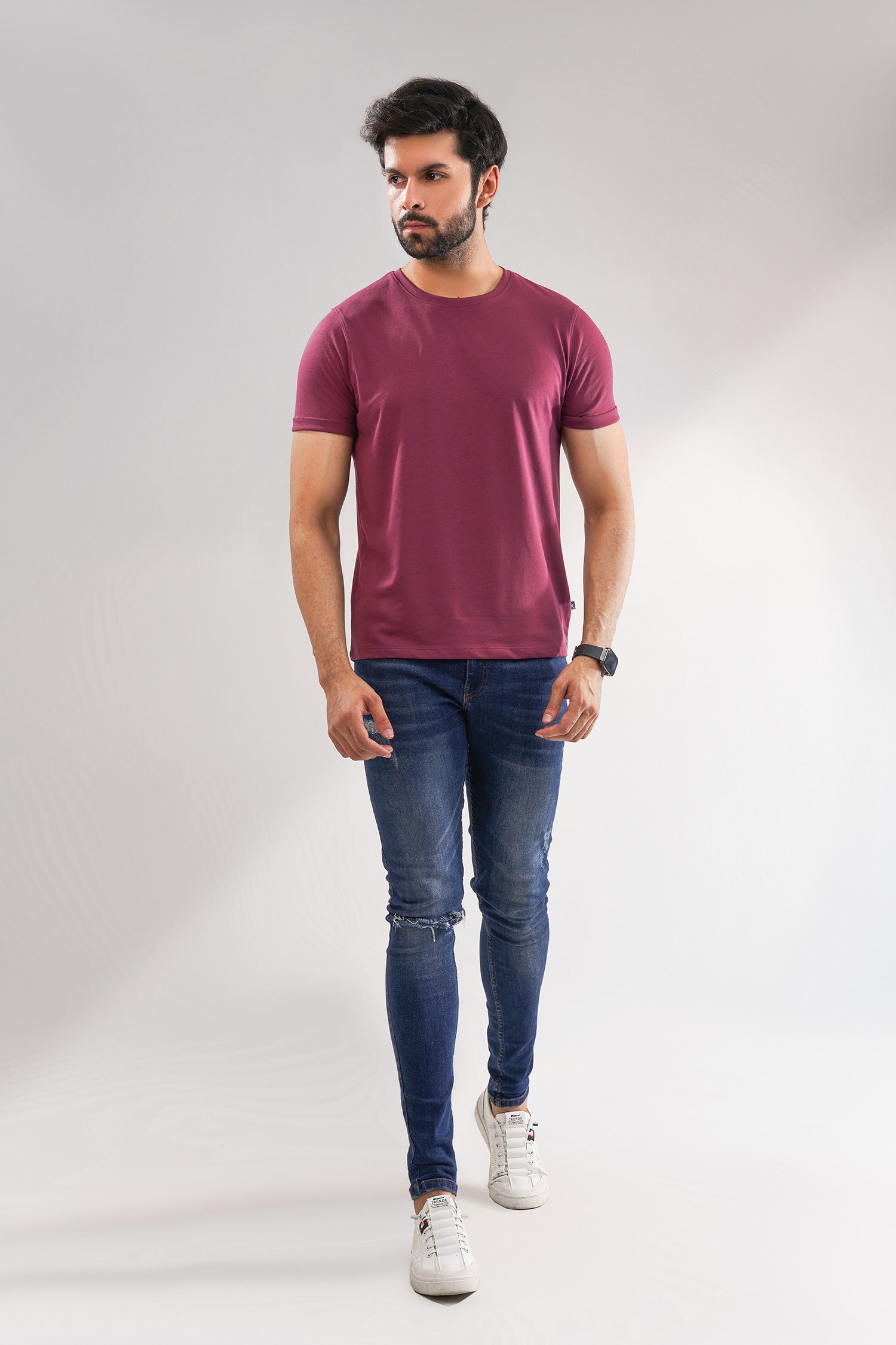 Men Vine Basic T-Shirt