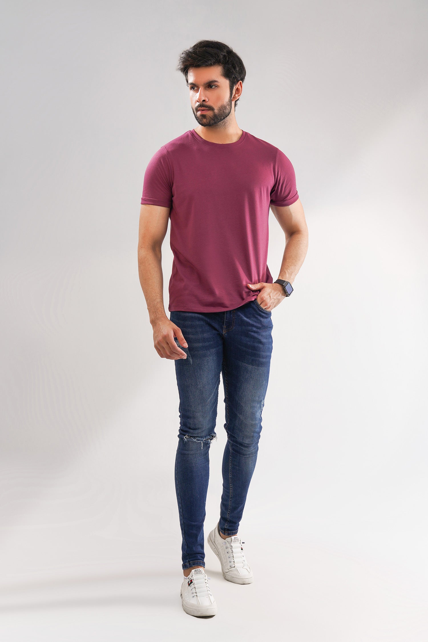 Men Vine Basic T-Shirt