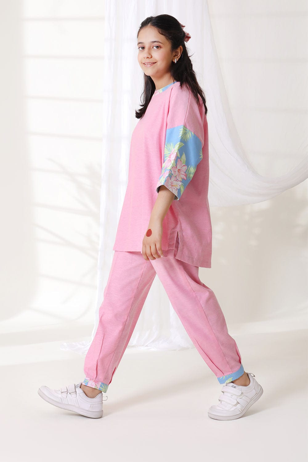 Hope Not Out by Shahid Afridi Eastern Girls Shirt with Trouser Kids Girls Pink Shambry 2Pcs Flora